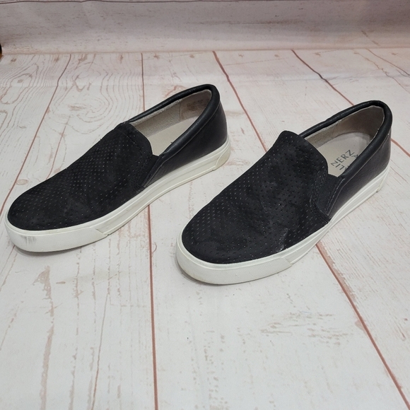 Naturalizer Aileen Slip On Sneaker Size 8 Black - Picture 5 of 11